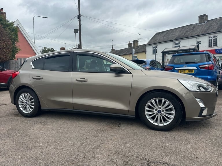 2019 Ford Focus 1.0T ECOBOOST TITANIUM 5dr EURO 6 (s/s) (125 ps) WITH SERVICE HISTORY  Hatchback ...