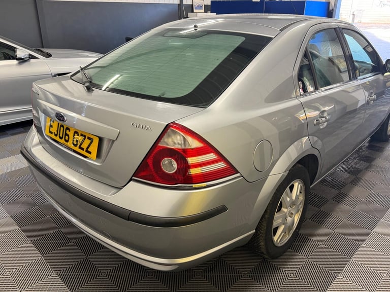 2006 Ford Mondeo 2.0 Ghia 5dr HATCHBACK Petrol Manual