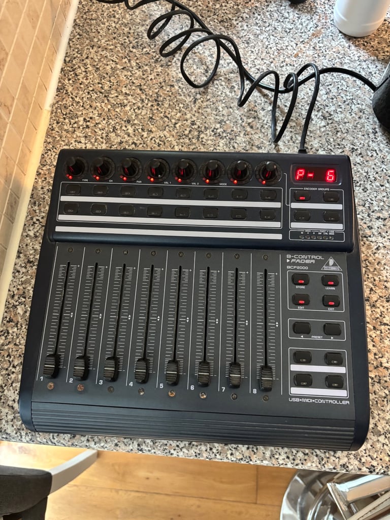 Behringer BCF2000 B-Control USB/MIDI Controller with 8 Motorized Faders