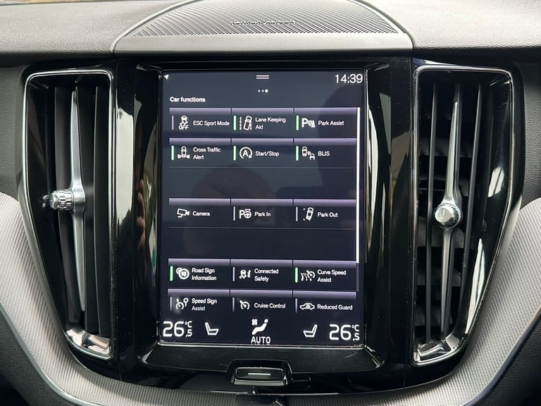 2019 Volvo XC60 2.0 B4D R DESIGN 5dr AWD Geartronic ESTATE Diesel Automatic