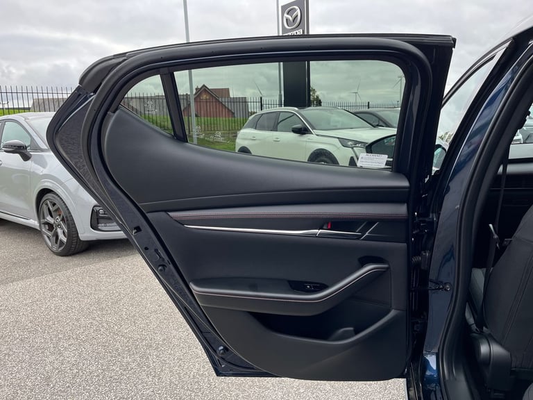 2025 Mazda Mazda3 2.0 e-Skyactiv X MHEV [186] Homura 5dr [Sunroof] Hatchback Manual
