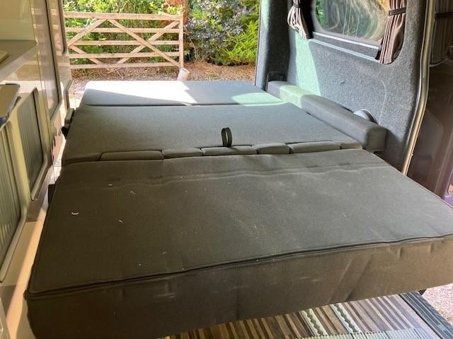 Ford TRANSIT CUSTOM Wellhouse Terrier 1