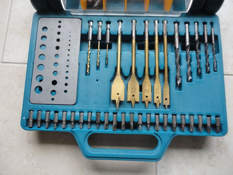 86 Straight Mixed Drill & Screwdriver Bit Set 