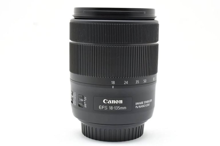 Canon EF-S 3.5-5.6/18-135 IS USM Zoom Lens