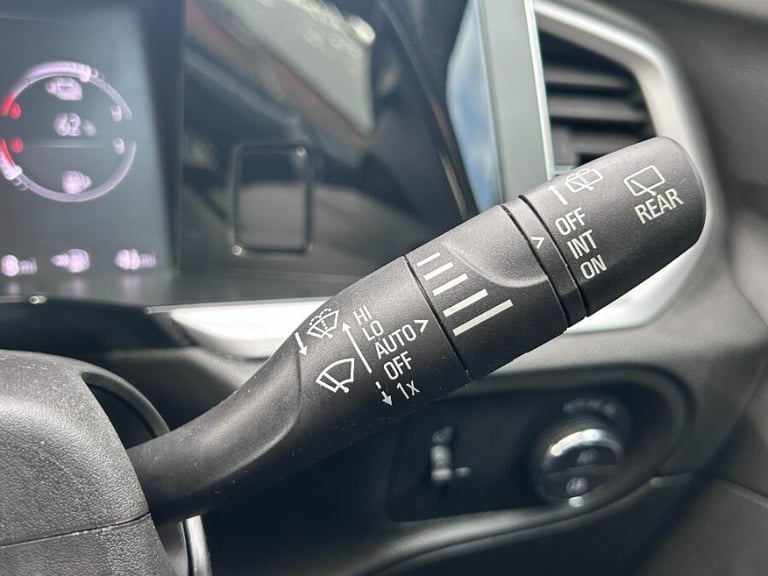 2023 Vauxhall Crossland X 1.6 14.2kwh Ultimate Suv 5dr Petrol Plug In Hybrid Auto Euro 6 (s/s) (2...