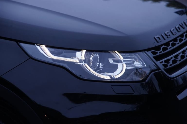 2019 Land Rover Discovery Sport 2.0 TD4 Landmark SUV 5dr Diesel Auto 4WD Euro 6 (s/s) (180 ps) ES...