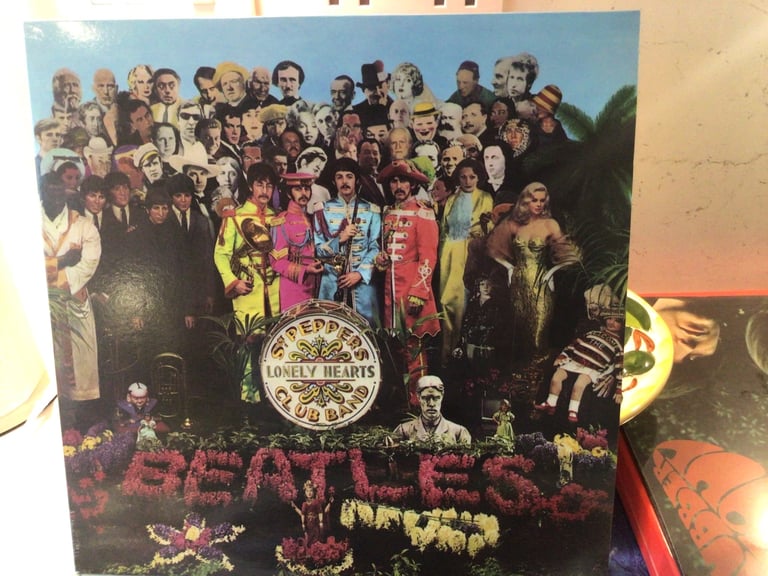 image for The Beatles Sgt peppers on vinyl coloured 