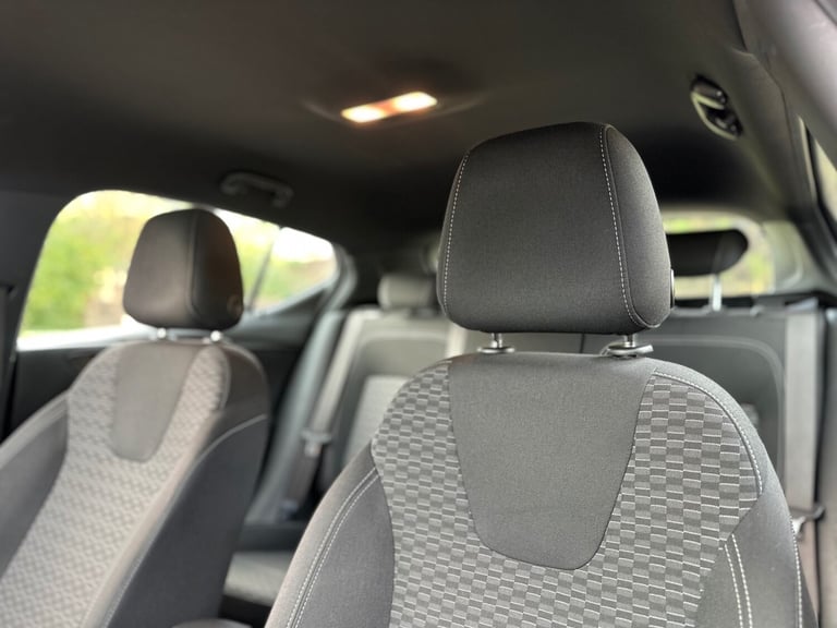 2016 Vauxhall Astra 1.6 CDTi 16V 136 SRi 5dr HATCHBACK Diesel Manual