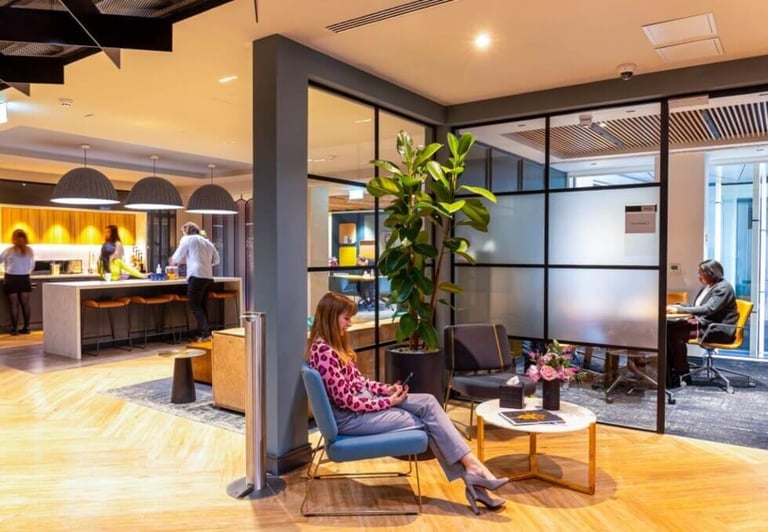 Furnished offices to rent in *Chancery Lane*. Office Spaces for 4 to 150 desks WC2A