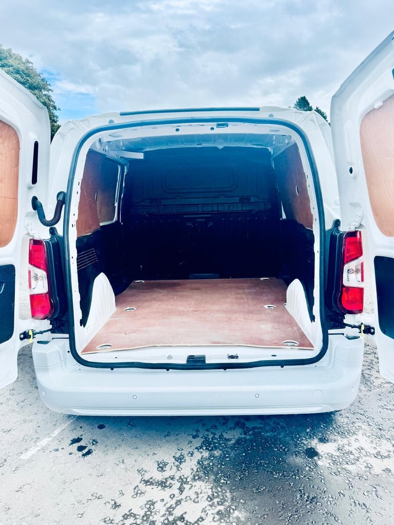VAUXHALL COMBO 1.6 Turbo D 2300 Sportive 2020