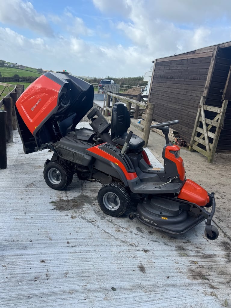 Ride on mower 