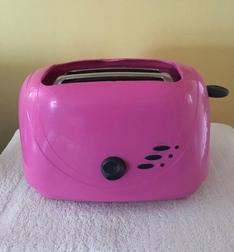 Hot pink toaster deals