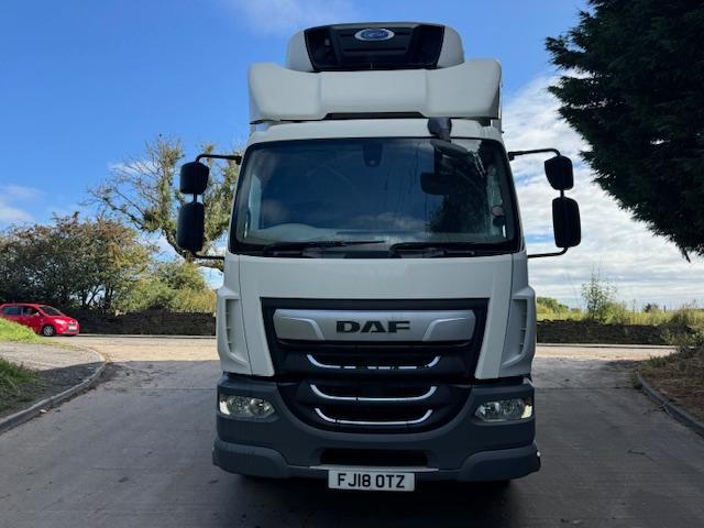 2018 18 DAF LF 230 E6 25ft fridge box Carrier diesel freezer side door bulk head