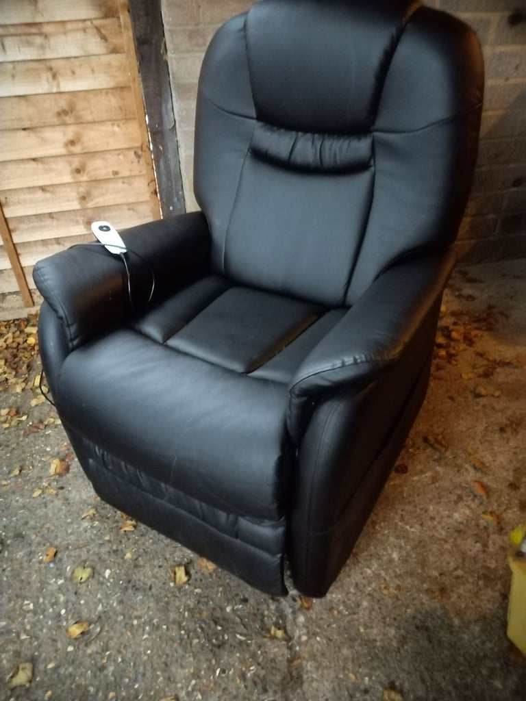 image for Electric armchair with remote control in very good condition good working order 