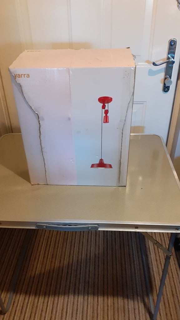 NEW PULLY LIGHT WEIGHTED LAMP