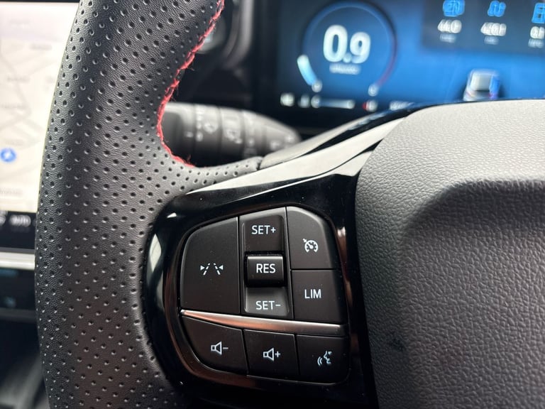 2025 Ford Puma 1.0 EcoBoost Hybrid mHEV ST-Line X 5dr Hatchback PETROL Manual