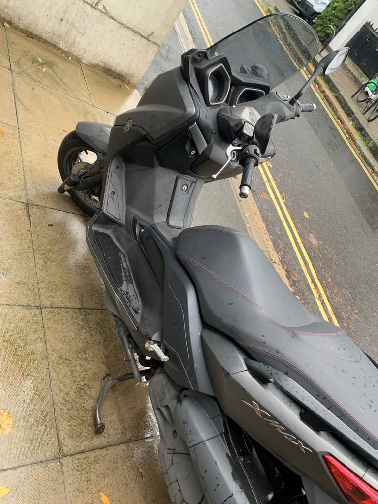 Yamaha Xmax 125 ABS 2016 Mat Grey 12.700 Miles Run like new