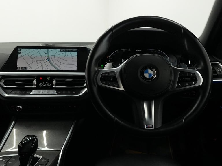 2021 BMW 3 Series 2.0 330e 12kWh M Sport Pro Edition Auto Euro 6 (s/s) 4dr SALOON Petrol/Electric...