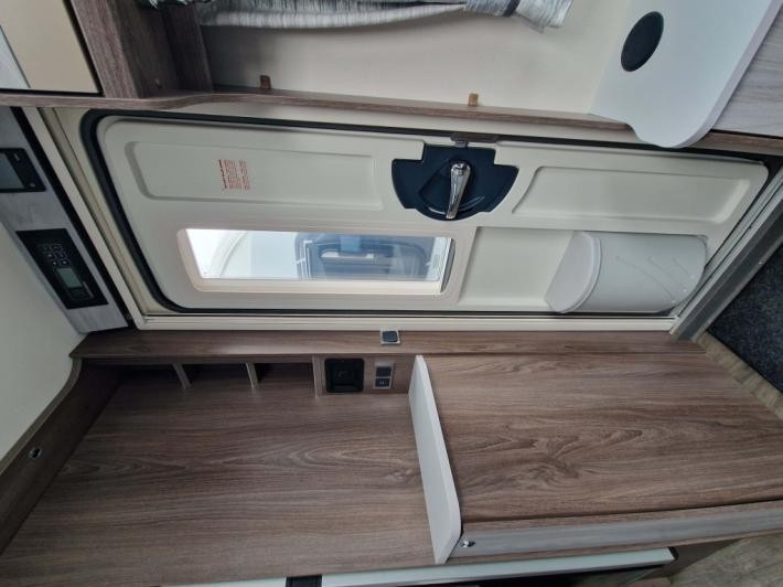 2022 Coachman Lusso II Used Caravan