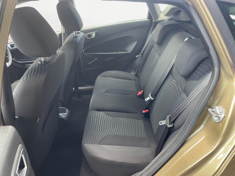 2013 Ford Fiesta 1.25 Zetec Euro 5 5dr Hatchback Petrol Manual