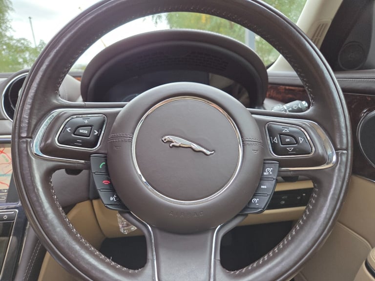 JAGUAR XJ 3.0D V6 PREMIUM LUXURY AUTO AUTOMATIC *FULL HISTORY TOP SPEC xf xe