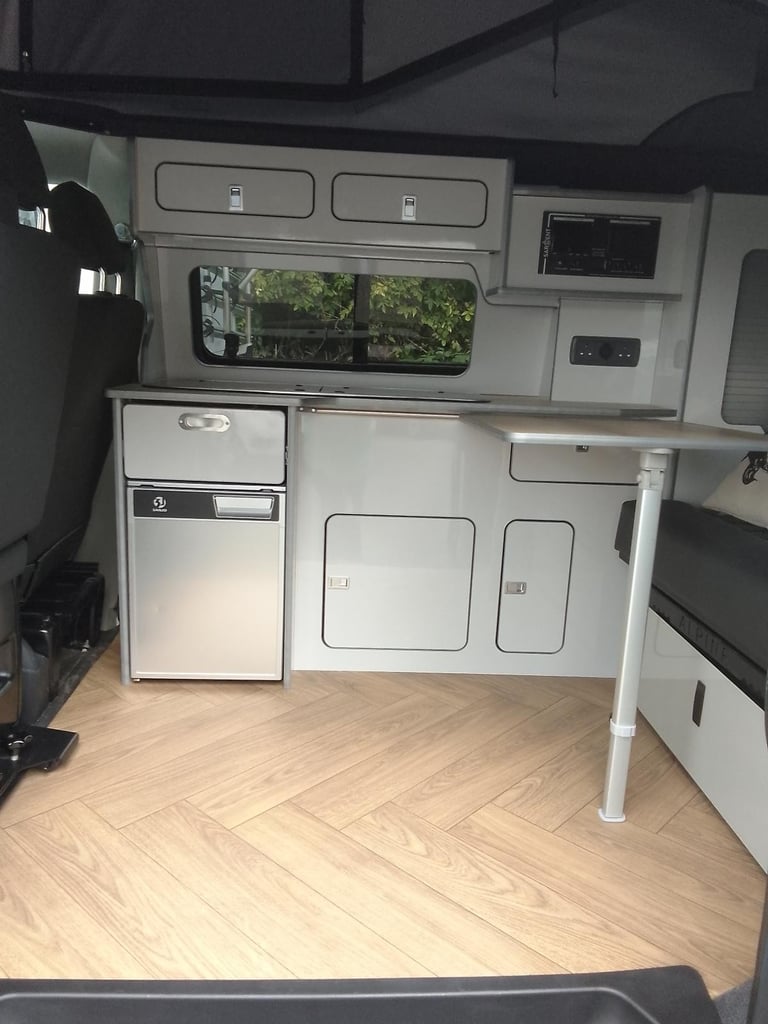 Volkswagen TRANSPORTER T28 S-LINE TD. CAMPERVAN 