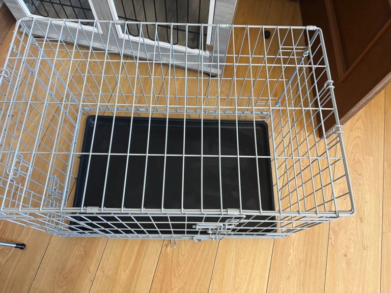 Medium dog cage 