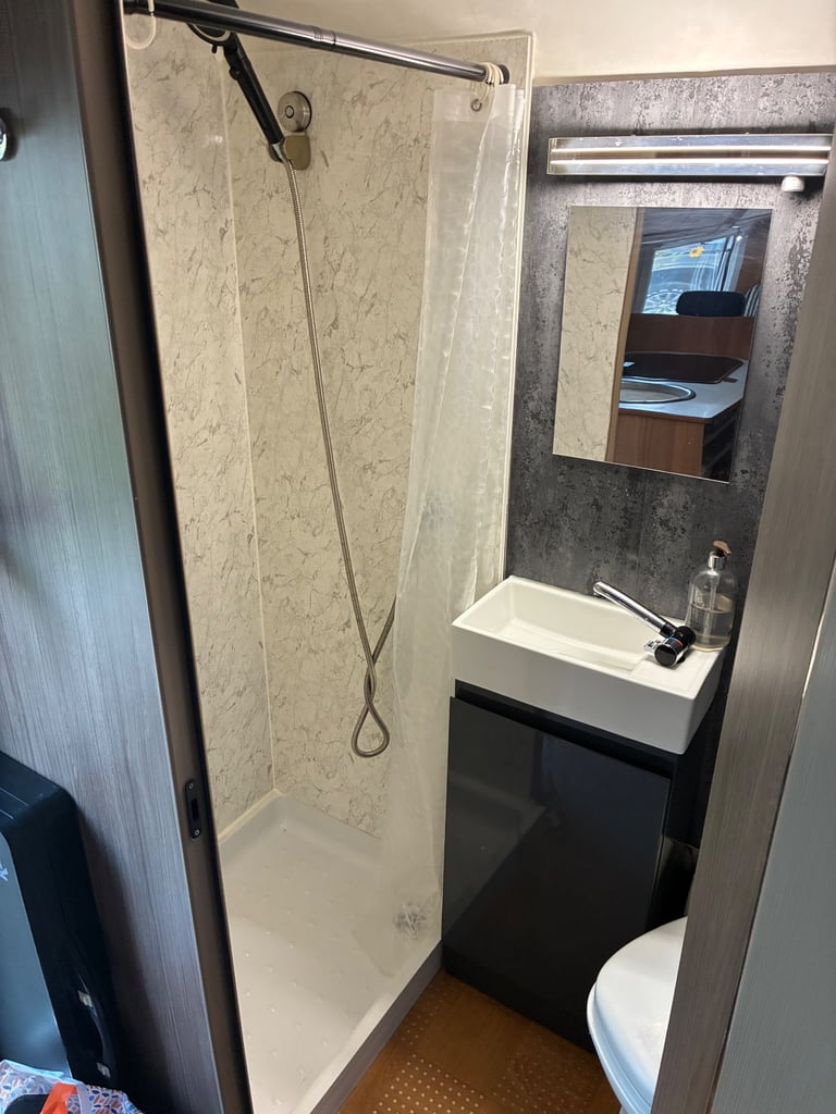 Hymer Carado 7 berth A366 motorhome Ford, 58 plate, 2400 (cc)