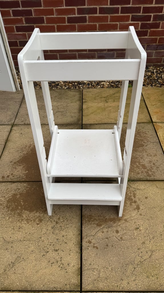 Step Up Baby Learning Tower