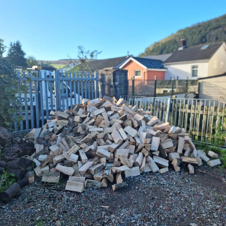 KILN DRIED LOGS 