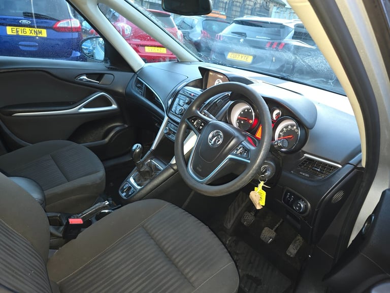 2014 Vauxhall Zafira 1.8i Tech Line 5dr MPV Petrol Manual