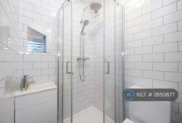 2 bedroom house in Denton, Denton, Manchester, M34 (2 bed) (#2650677)