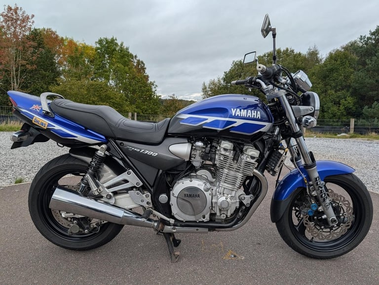 2000 YAMAHA XJR1300