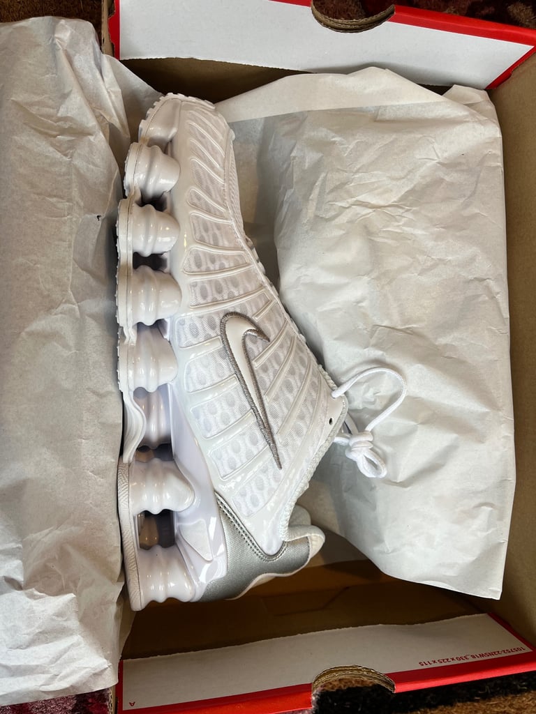 image for Nike Shox Men’s Size 7 Brand New In Box 
