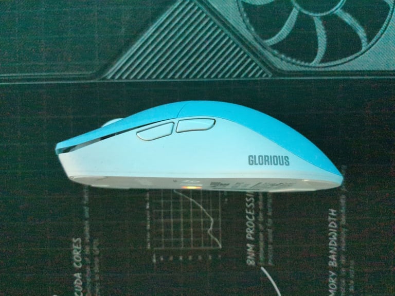 Glorious model o pro wireless gaming mouse 