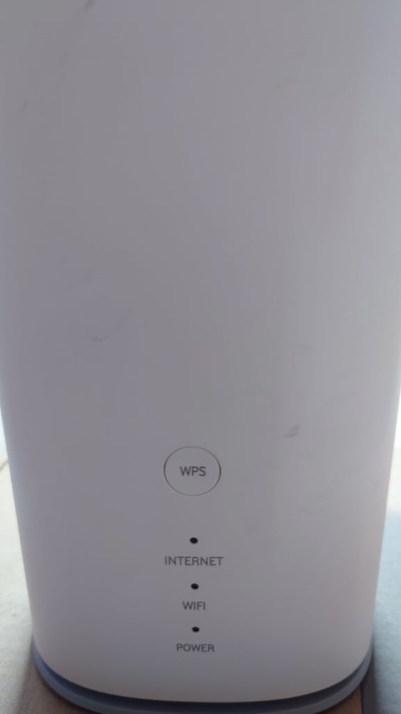 ZTE Vodafone GigaCube Mc888 Ultra5G CPE Router Wi-Fi 6 (2.7GBPS)Unlocked