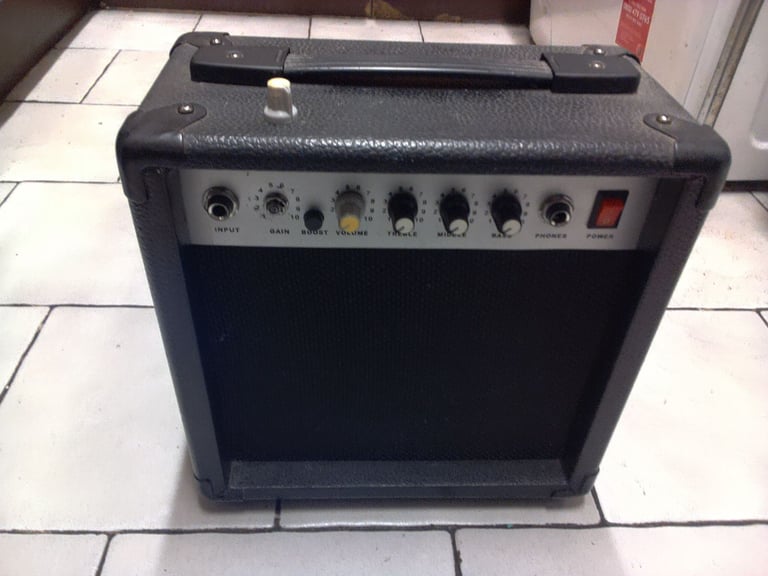image for WESTWOOD GUITAR AMPLIFIER JUST REQUIRES GAIN CONTROL KNOB FITTING BACK ON.