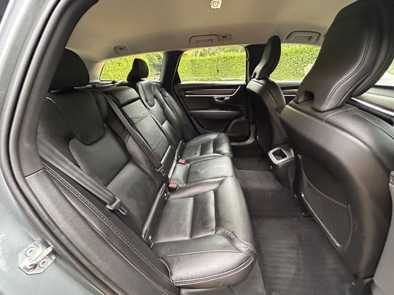 2020 Volvo V90 2.0 T5 Plus Estate 5dr Petrol Auto AWD Euro 6 (s/s) (250 ps) Estate Petrol Automatic