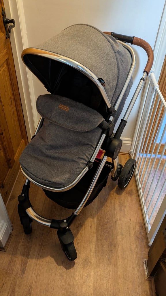 Babylo Panorama XT Pram and Car Seat