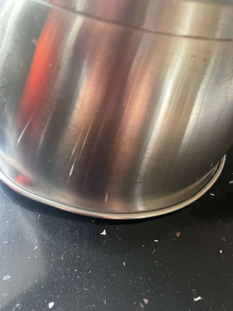 4 Pots & Pans. 3 Saucepans, 1 Stock Pot.  Stainless Steel. Oven/hob/gas/electric/induction safe.