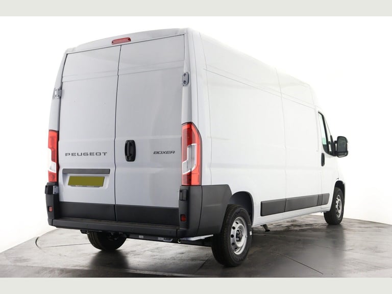 2025 Peugeot Boxer 2.2 BlueHDi 140 L3H2 335 Professional Auto PANEL VAN Diesel Automatic