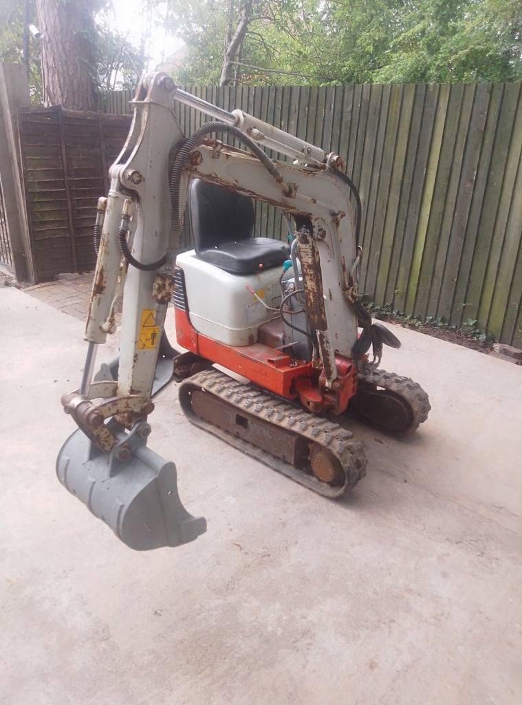 Mini Digger Micro Excavator TB 108  Takeuchi   6295 GBP