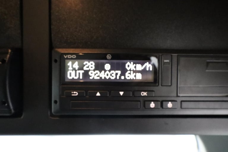 2014 (14 PLATE) Mercedes Benz ACTROS 1840 4x2 Euro 6 Tractor Units