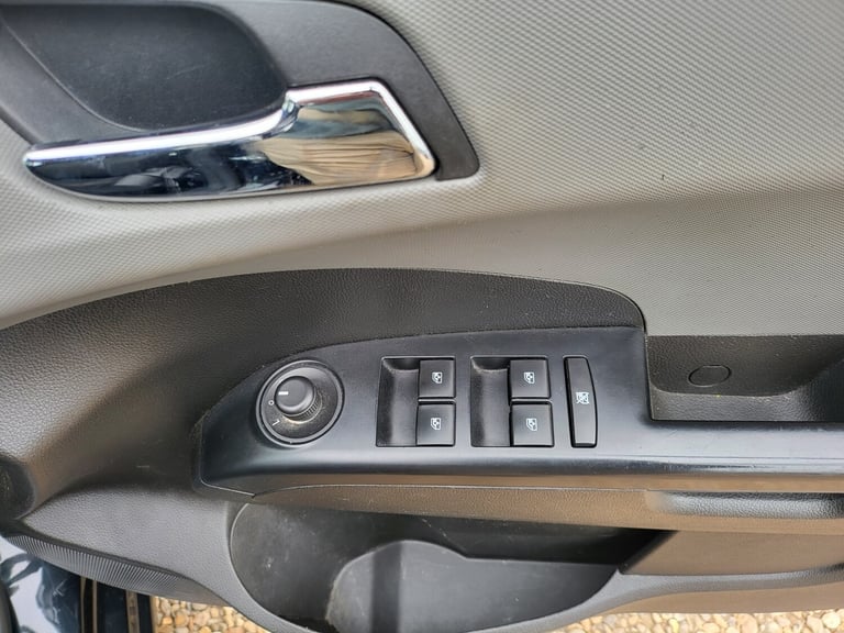 2013 CHEVROLET AVEO 1.4 LTZ ECO 5 DOOR 5 SPEED MANUAL BLACK ULEZ COMPLIANT