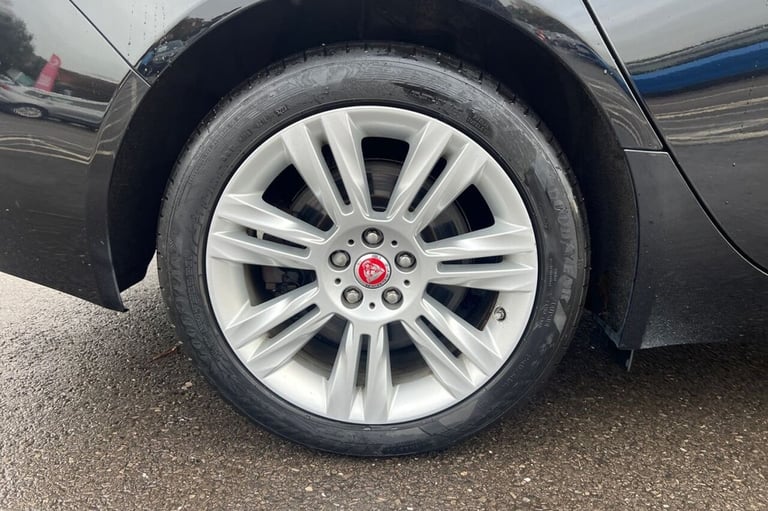 2019 19 JAGUAR XF 2.0I PORTFOLIO GPF SPORTBRAKE 5DR PETROL AUTO EURO 6 (S/S) (25