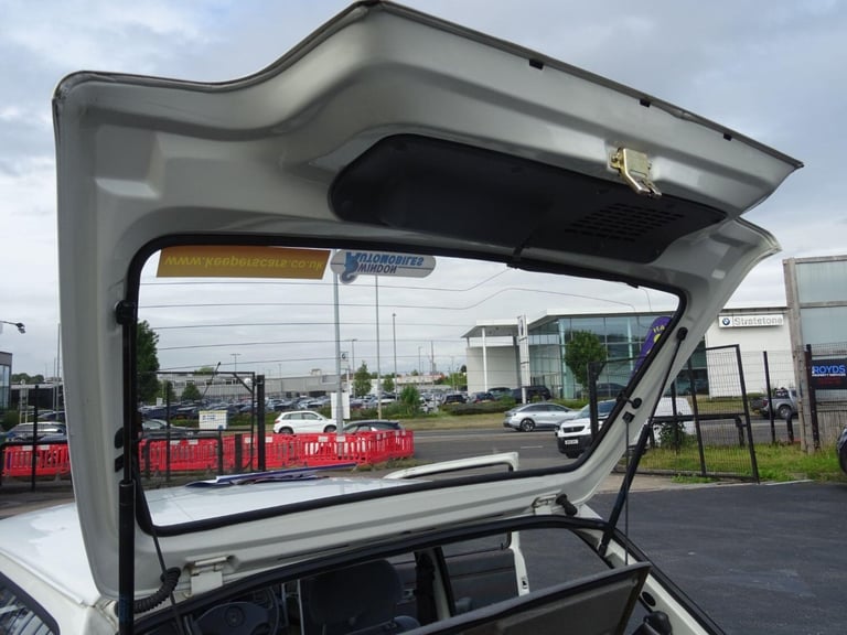  Rover Metro 1.1 L 3dr Petrol Manual