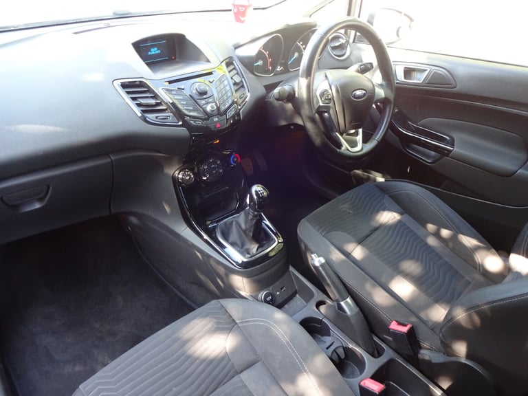 2013 Ford Fiesta 125 82 Zetec 3dr HATCHBACK Petrol Manual