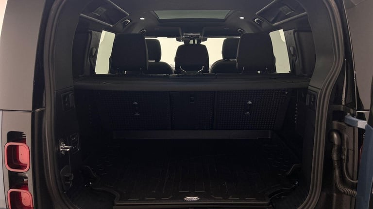2025 Land Rover Defender 110 3.0 D350 MHEV X-Dynamic SE SUV 5dr Diesel Auto 4WD Euro 6 (s/s) (350...
