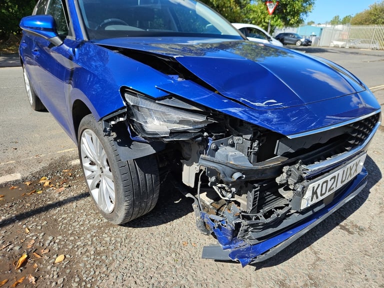 2021 21  SEAT LEON 1.0 TSI EVO SE Dynamic 5dr Blue Damaged Salvage
