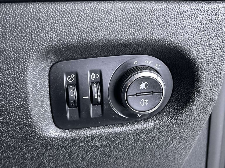 2010 Vauxhall Corsa 1.2 Corsa SXi 5dr Hatchback Petrol Manual